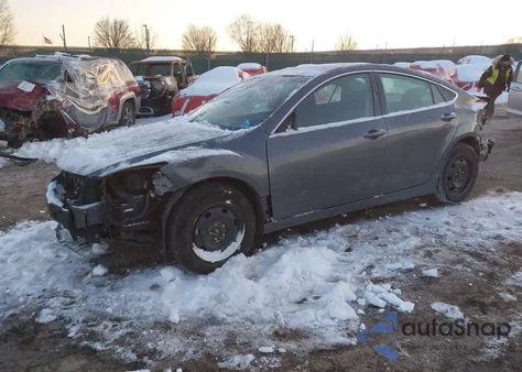 2010 Mazda Mazda6 I Sport z USA, uszkodzony, nr VIN 1YVHZ8BH4A5M42966